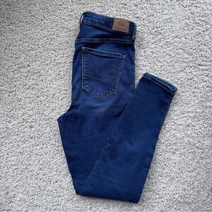 American Eagle Outfitters Women's Dark Blue Skinny Jeans